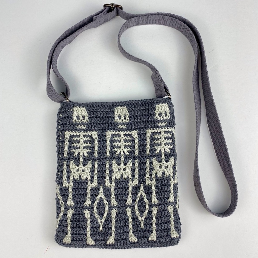 Crochet Small Crossbody Bag 6.5 x 7.5 in, Goth Halloween Grey Phone Pouch New